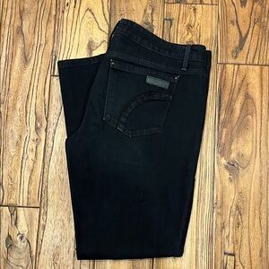 Joe’s Jeans ‘Ankle Chelsea’ w/ Tate Black Wash